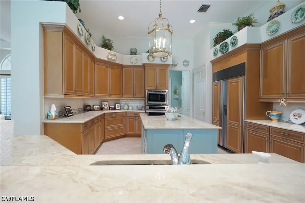 710 Shadow Lake Lane Naples FL 34108