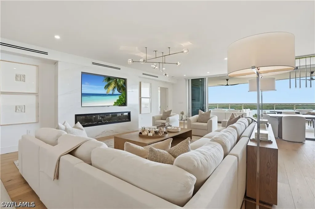 13945 Old Coast Road Naples FL 34110