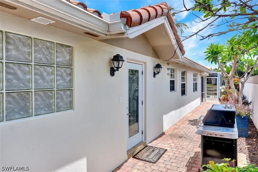 4664 Ossabaw Way Naples FL 34119