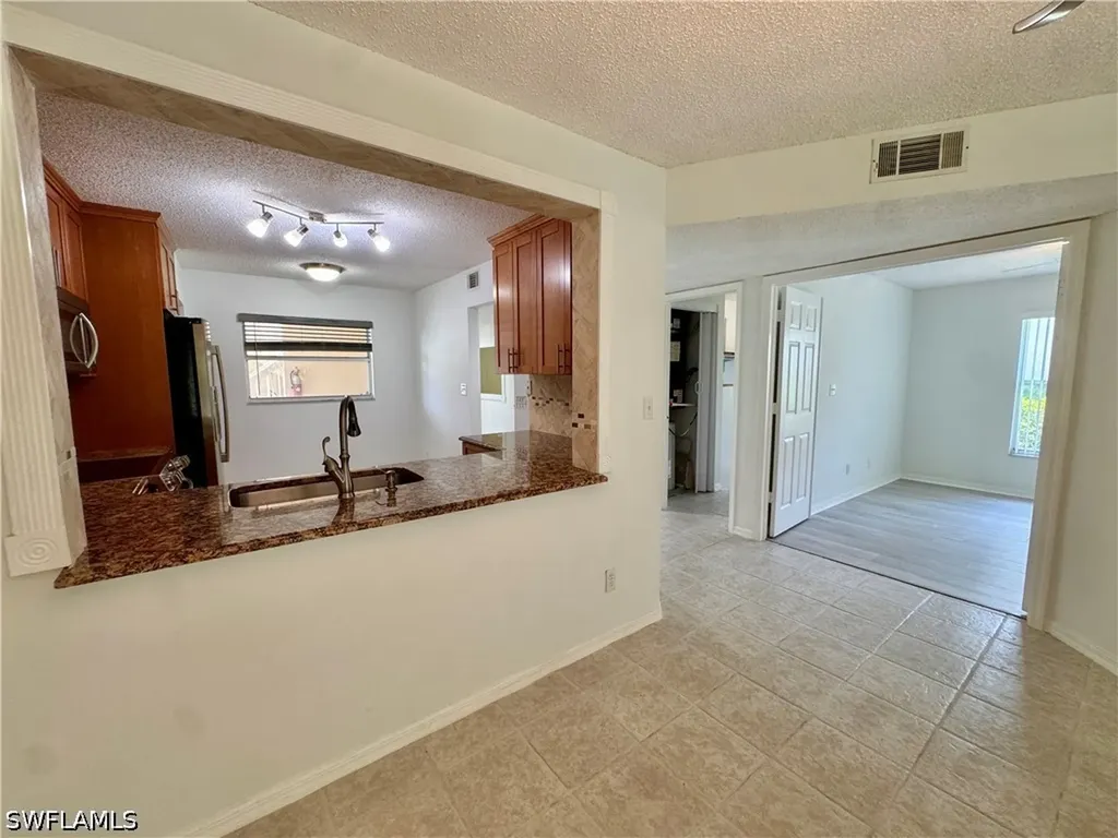 661 Squire Circle Naples FL 34104