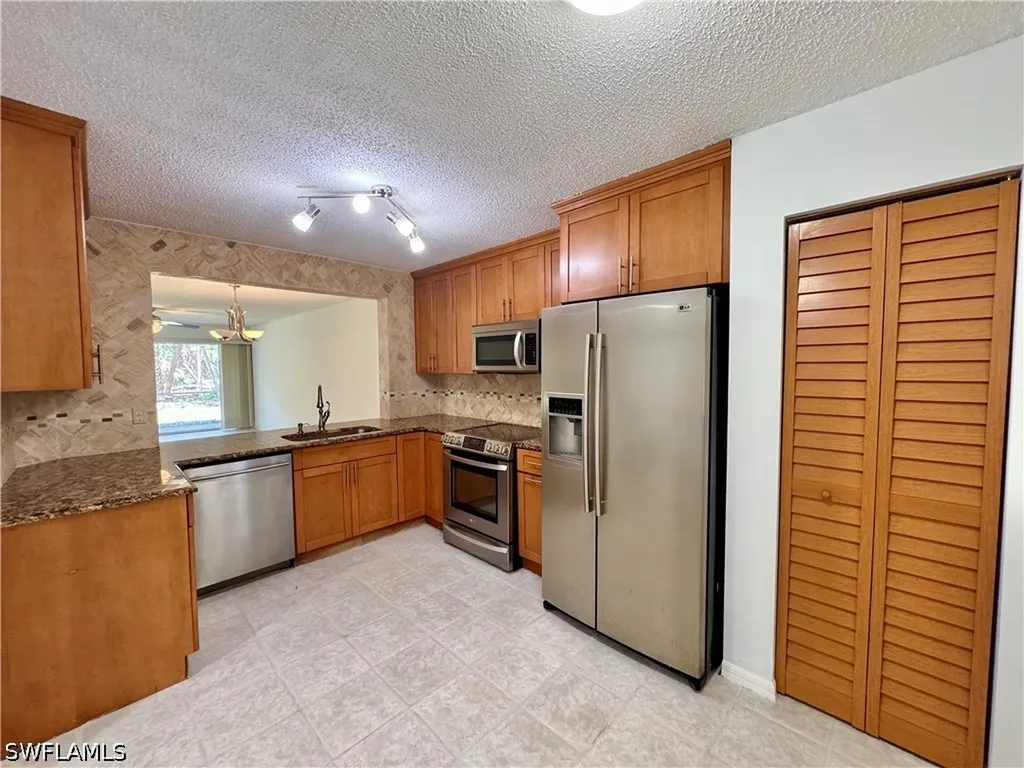 661 Squire Circle Naples FL 34104