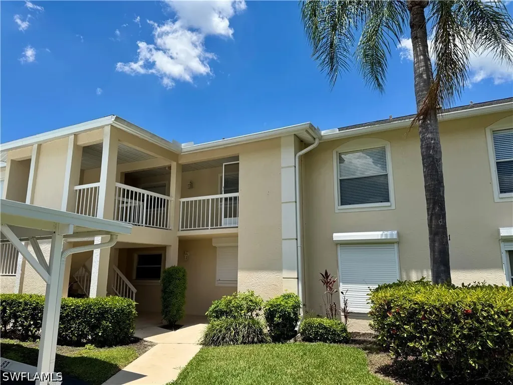 661 Squire Circle Naples FL 34104
