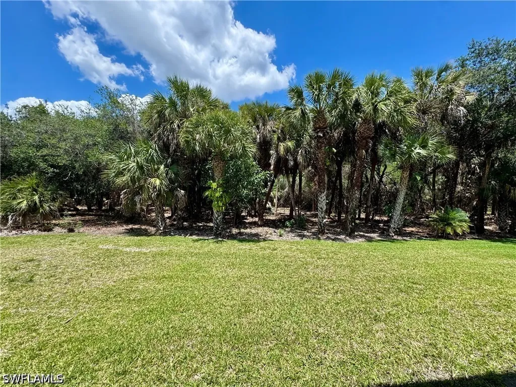 661 Squire Circle Naples FL 34104