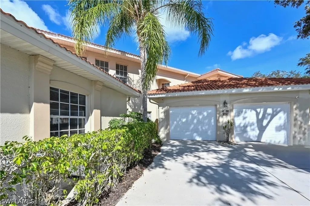 1054 Egrets Walk Circle Naples FL 34108