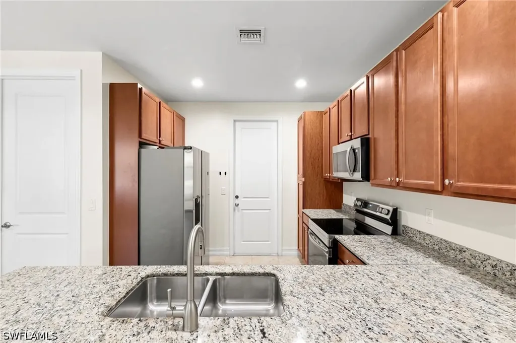 7797 Bristol Circle Naples FL 34120