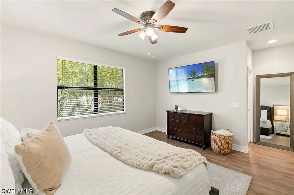 7797 Bristol Circle Naples FL 34120
