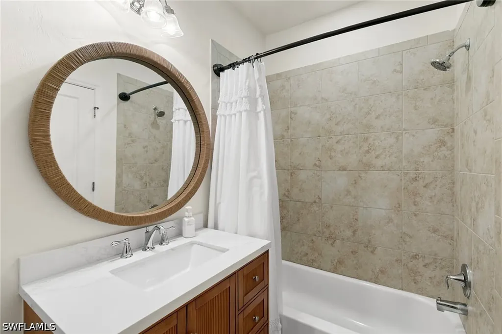 7797 Bristol Circle Naples FL 34120