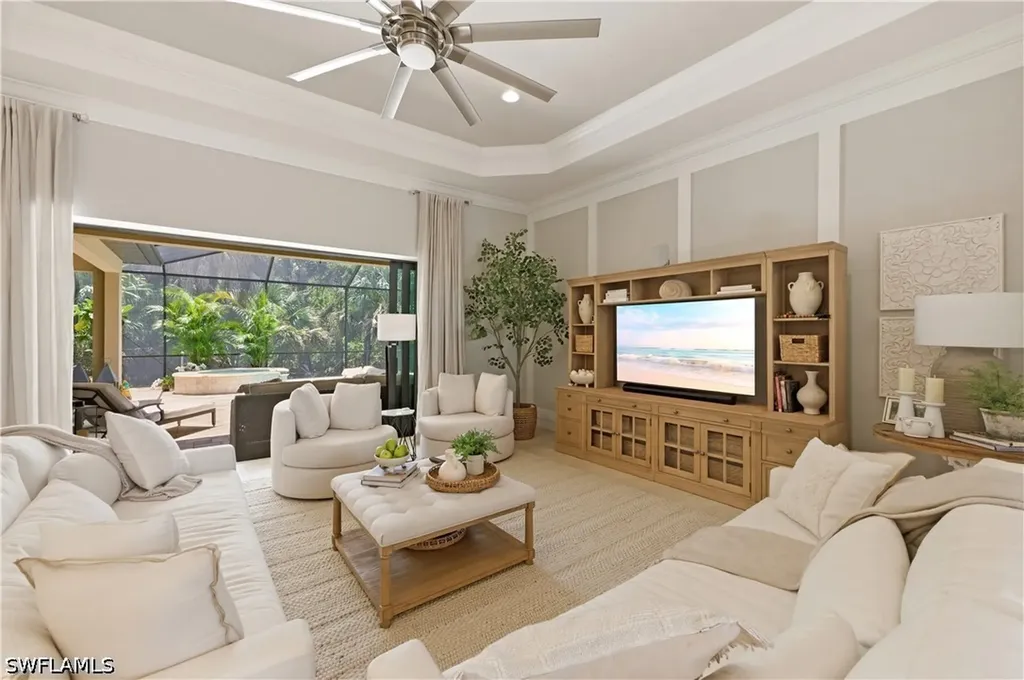 1467 Mockingbird Drive Naples FL 34120