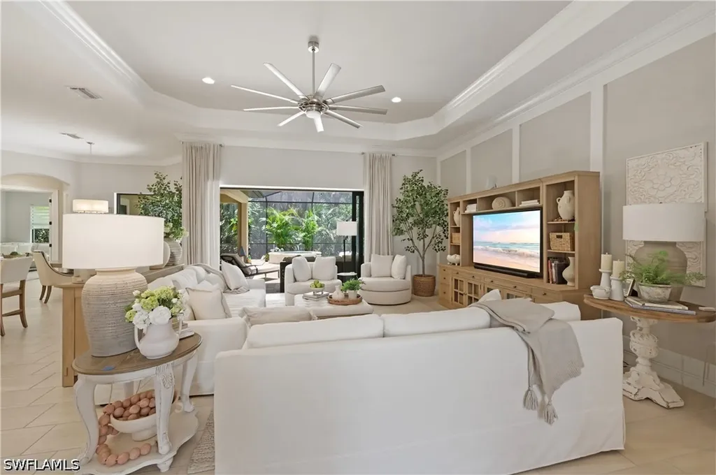 1467 Mockingbird Drive Naples FL 34120