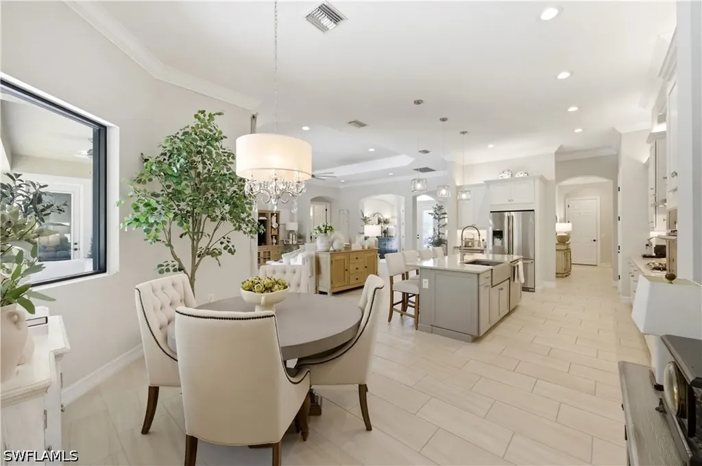 1467 Mockingbird Drive Naples FL 34120