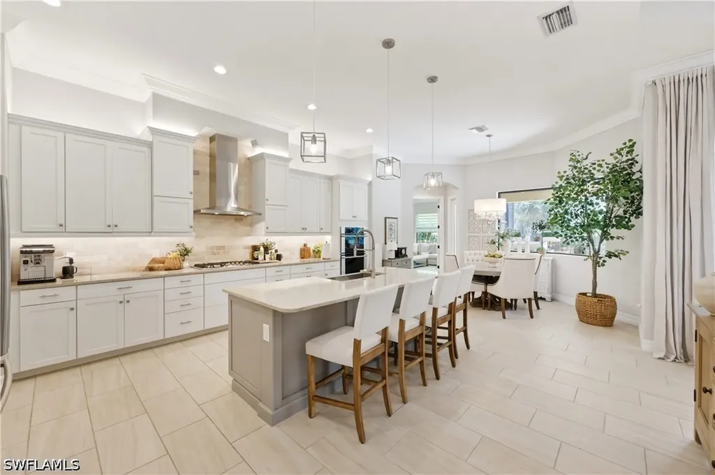 1467 Mockingbird Drive Naples FL 34120