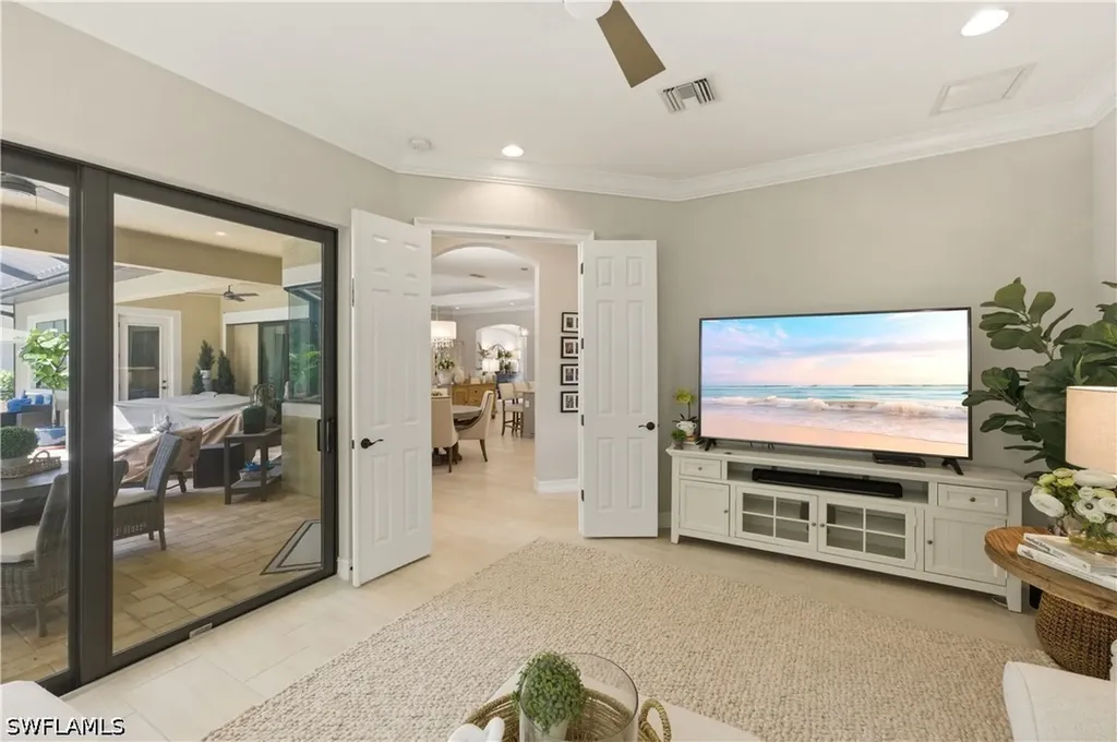 1467 Mockingbird Drive Naples FL 34120