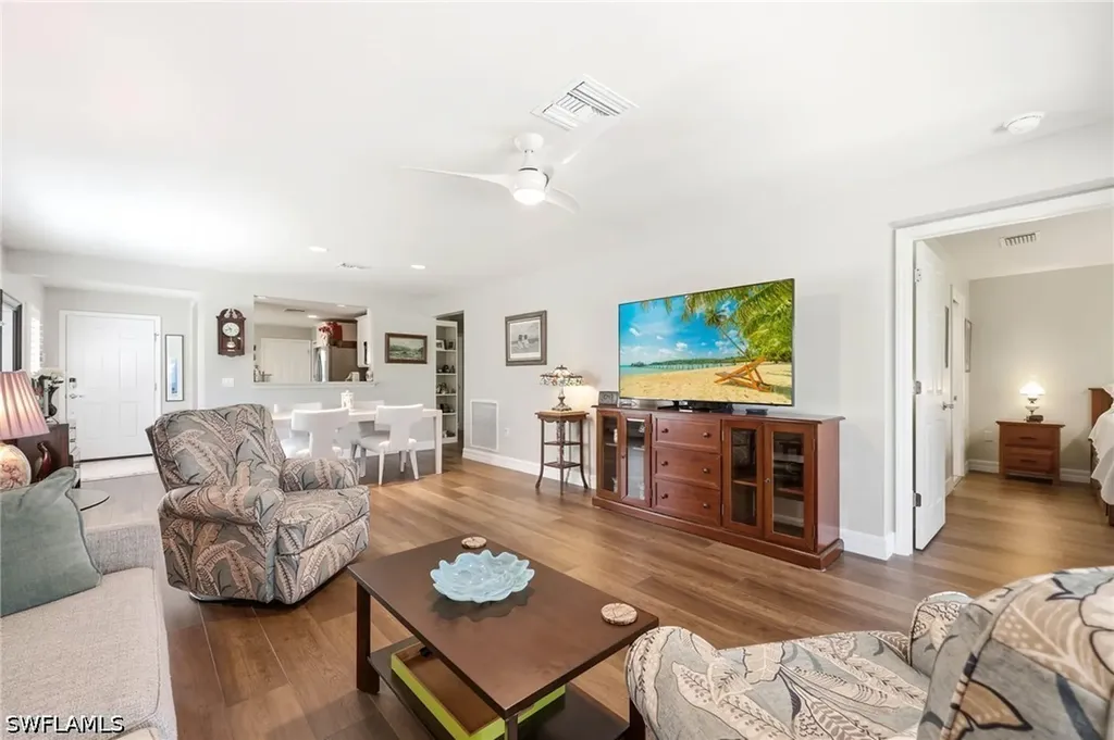 8721 Querce Court Naples FL 34114