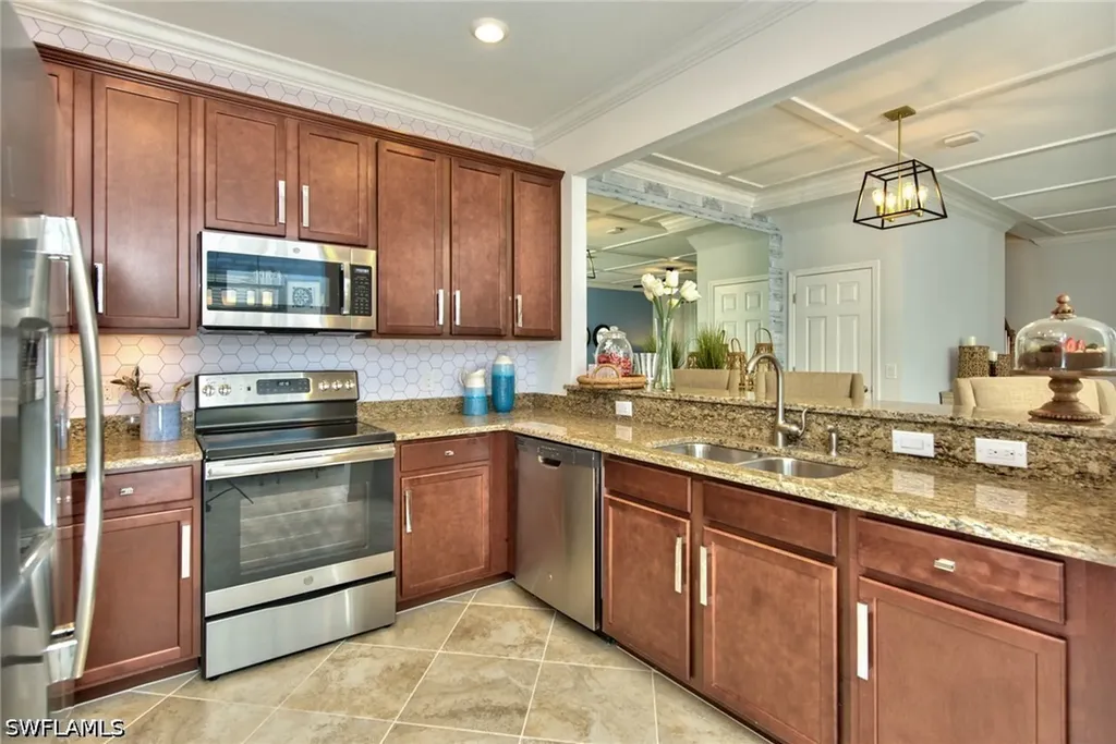 2612 Blossom Way Naples FL 34120