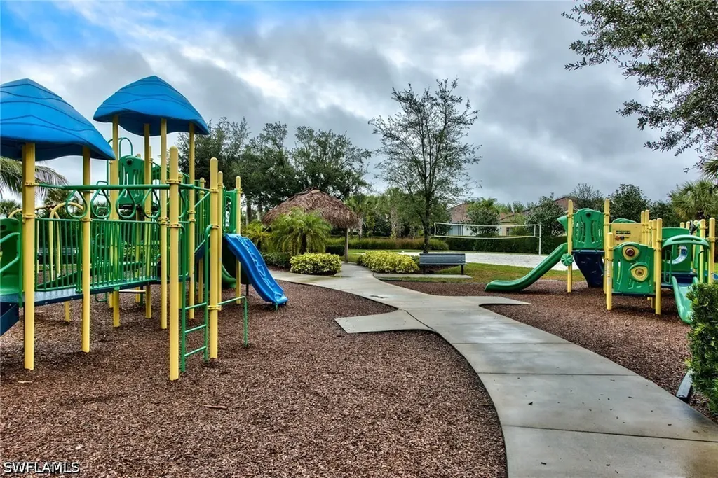 2612 Blossom Way Naples FL 34120