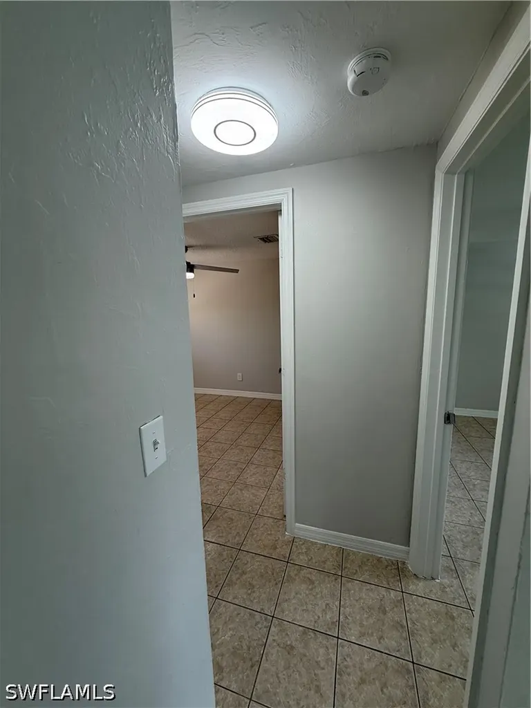 5458 Sholtz Street Naples FL 34113