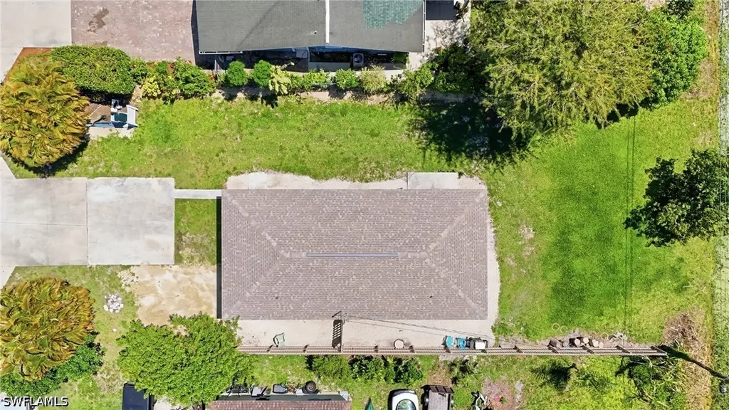 5458 Sholtz Street Naples FL 34113
