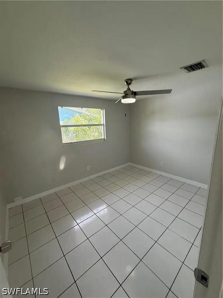 5458 Sholtz Street Naples FL 34113