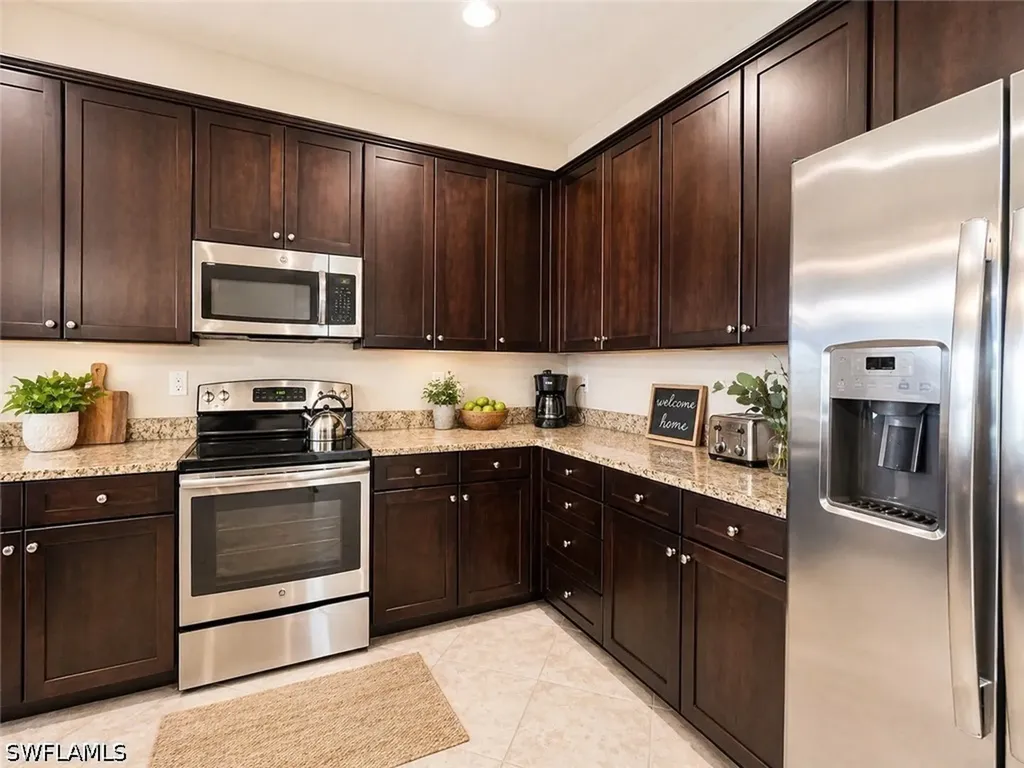 9073 Rialto Street Naples FL 34113