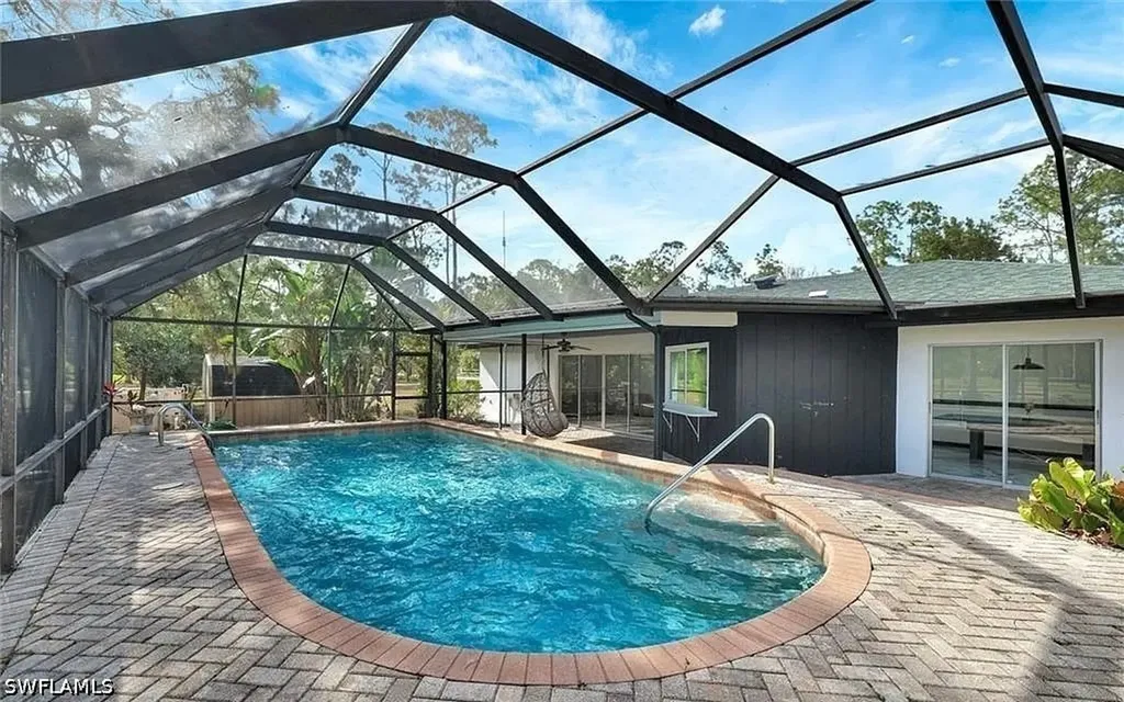 4500 1st Avenue NW Naples FL 34119