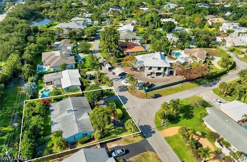 1600 Mandarin Road Naples FL 34102