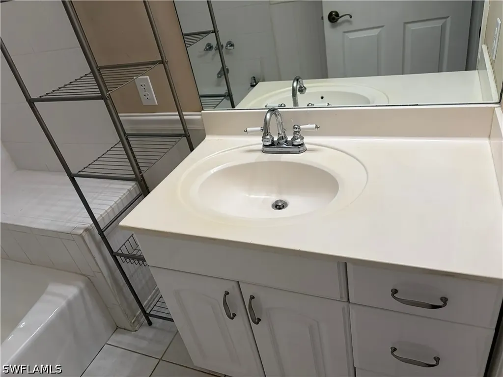 1600 Mandarin Road Naples FL 34102