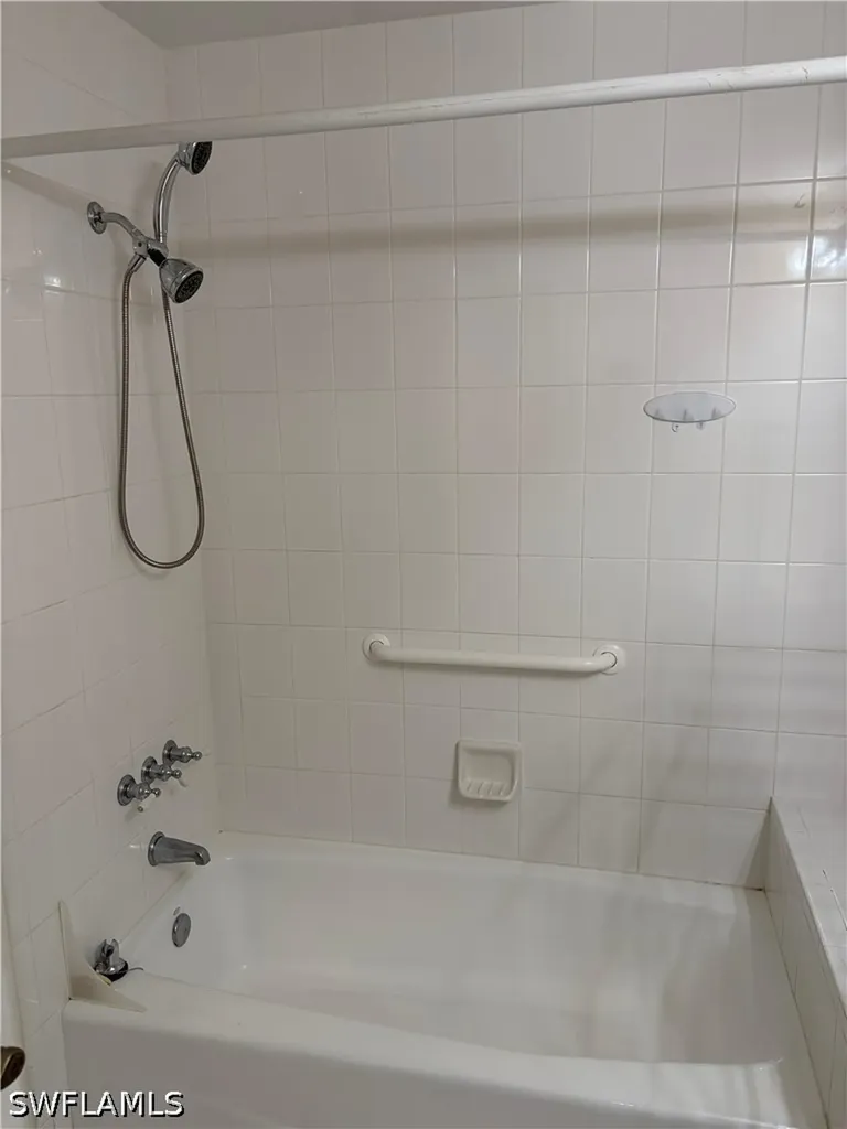 1600 Mandarin Road Naples FL 34102