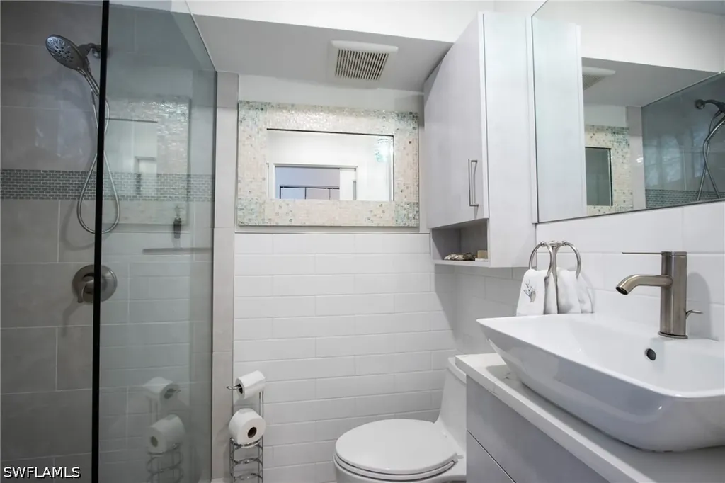 2500 Gulf Shore Boulevard N Naples FL 34103