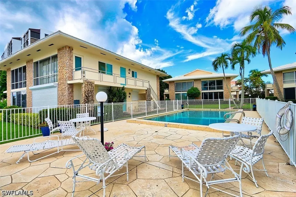 2500 Gulf Shore Boulevard N Naples FL 34103