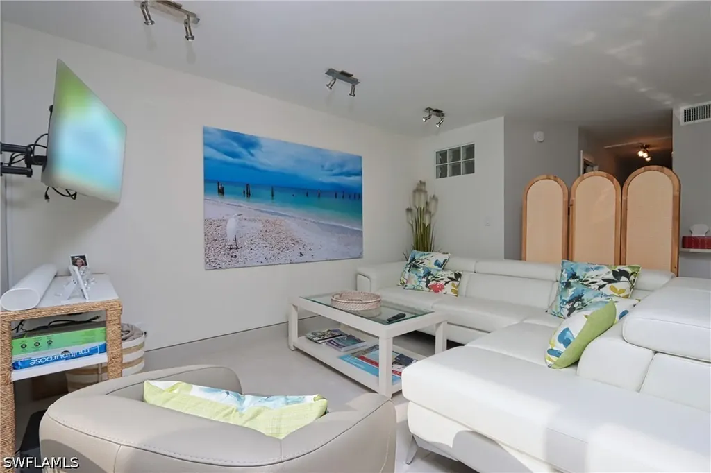 2500 Gulf Shore Boulevard N Naples FL 34103