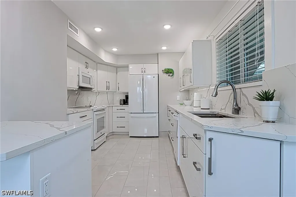 2500 Gulf Shore Boulevard N Naples FL 34103