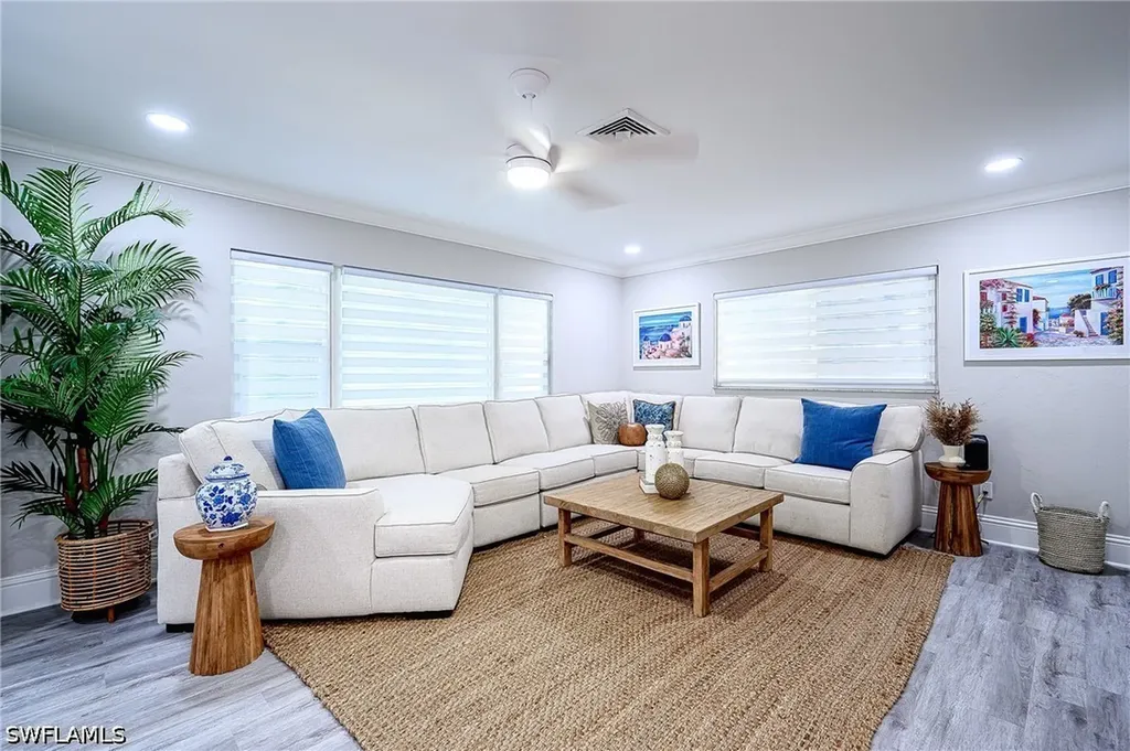810 103rd Avenue N Naples FL 34108