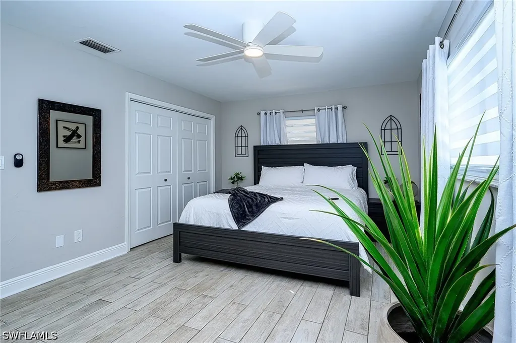810 103rd Avenue N Naples FL 34108