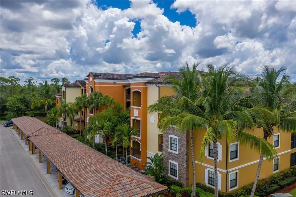 9715 Acqua Court Naples FL 34113
