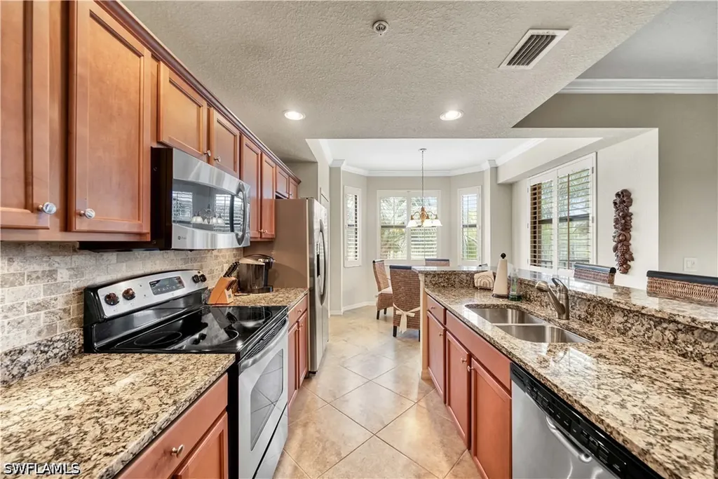 9715 Acqua Court Naples FL 34113