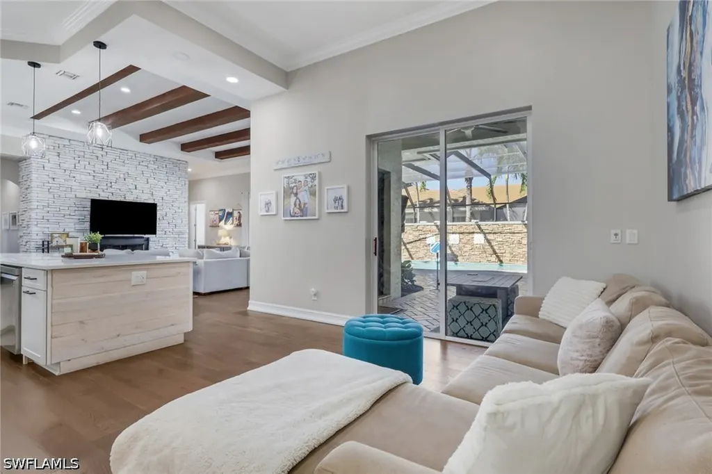 5074 Rustic Oaks Circle Naples FL 34105