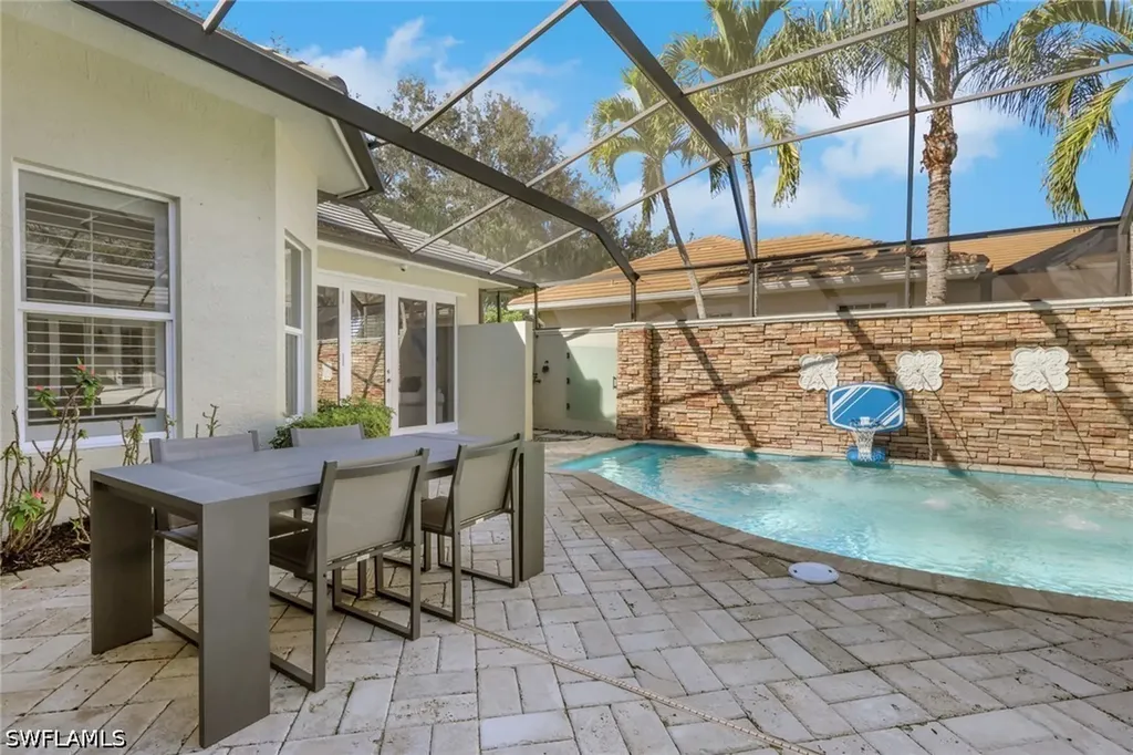 5074 Rustic Oaks Circle Naples FL 34105