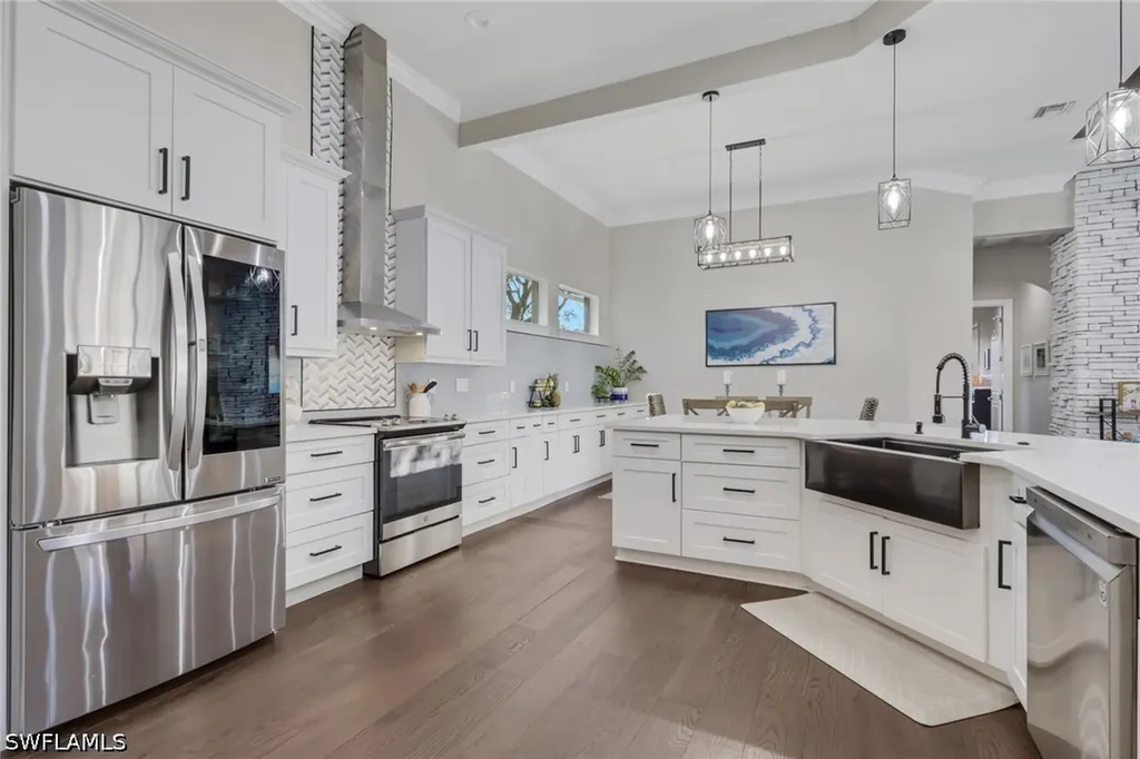 5074 Rustic Oaks Circle Naples FL 34105