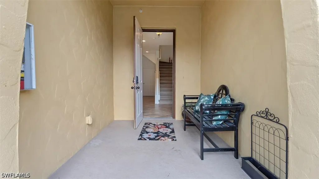 8965 Malibu Lane Naples FL 34113