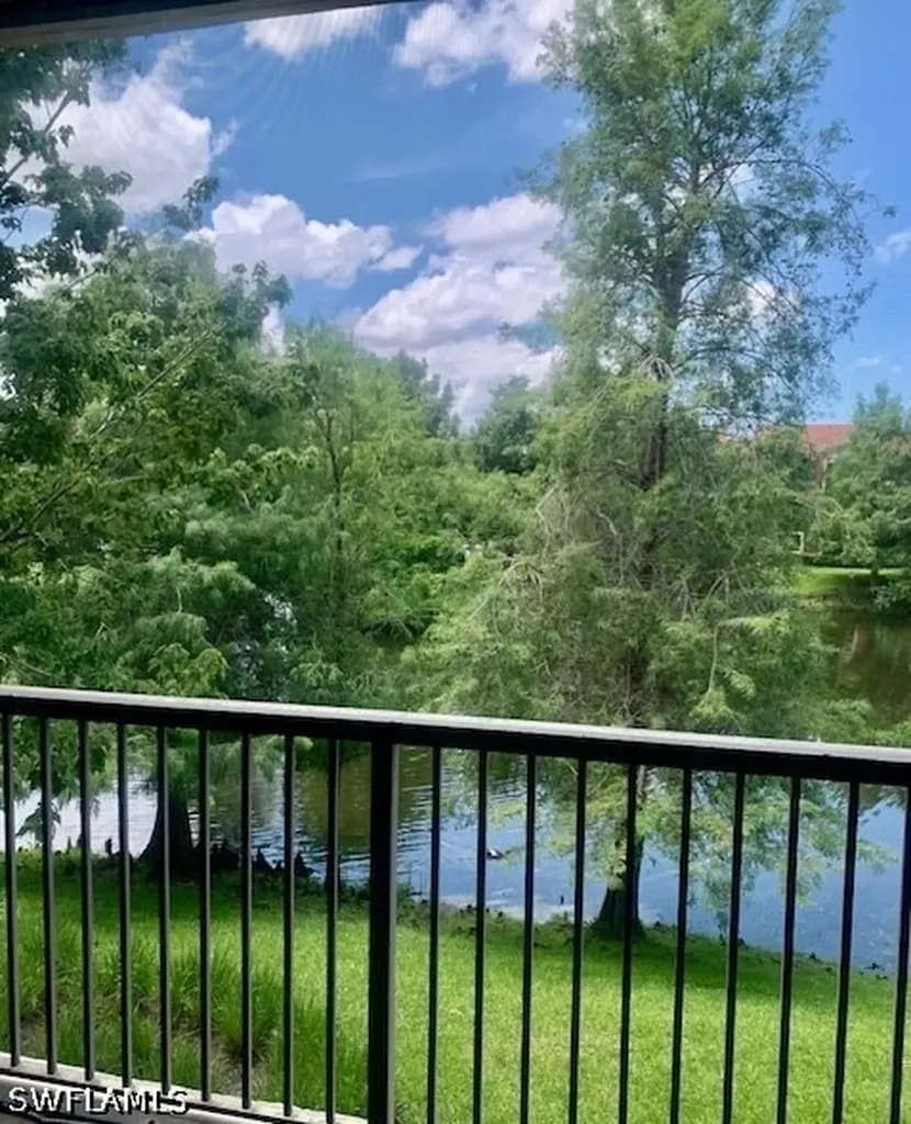 1180 Reserve Way Naples FL 34105