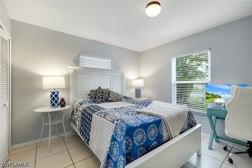 779 98th Avenue N Naples FL 34108