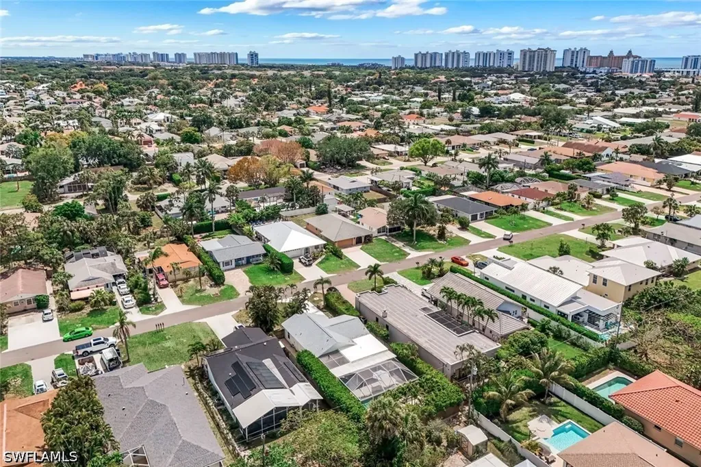 779 98th Avenue N Naples FL 34108