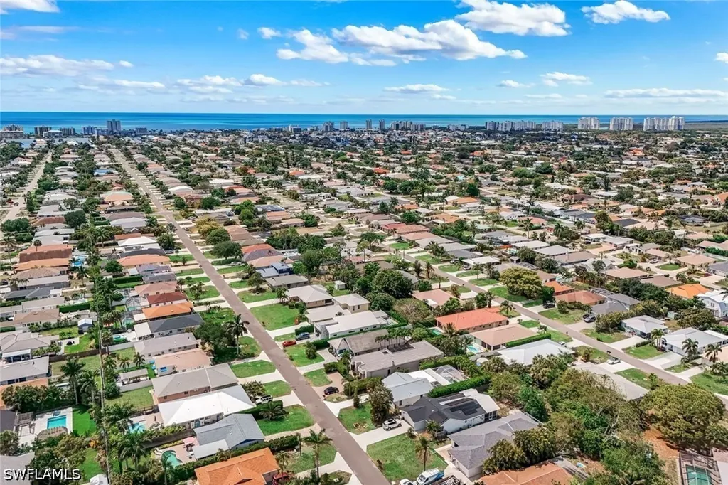 779 98th Avenue N Naples FL 34108