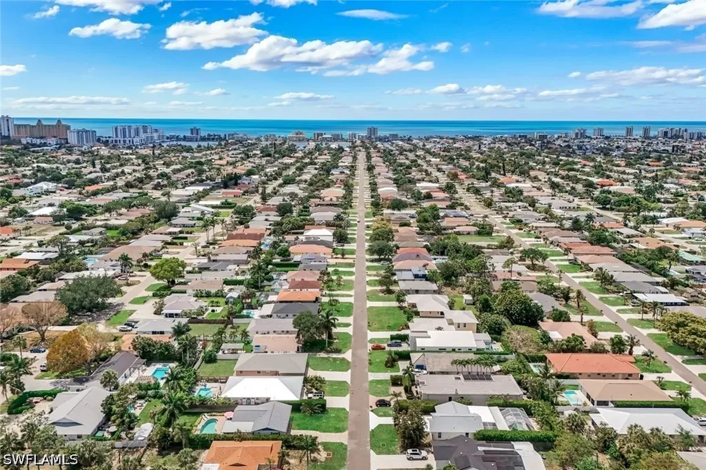 779 98th Avenue N Naples FL 34108