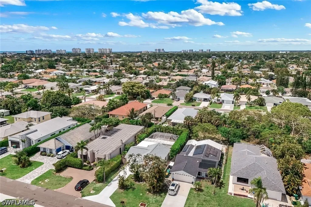 779 98th Avenue N Naples FL 34108