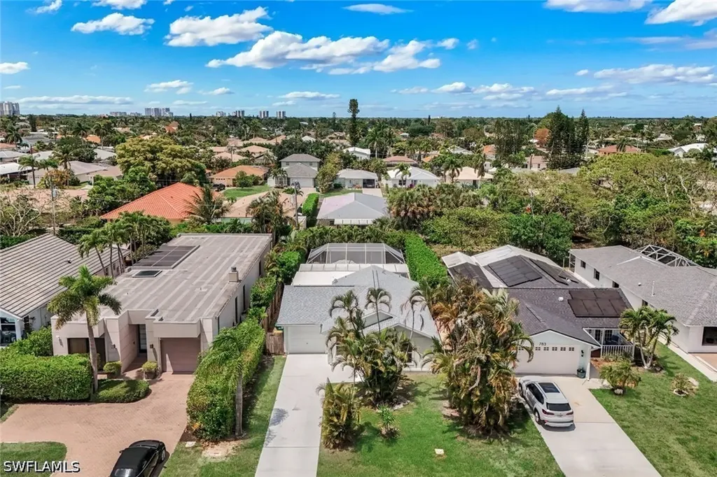 779 98th Avenue N Naples FL 34108