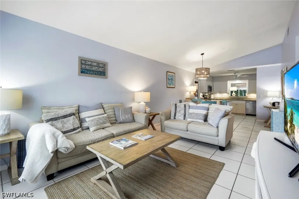 779 98th Avenue N Naples FL 34108