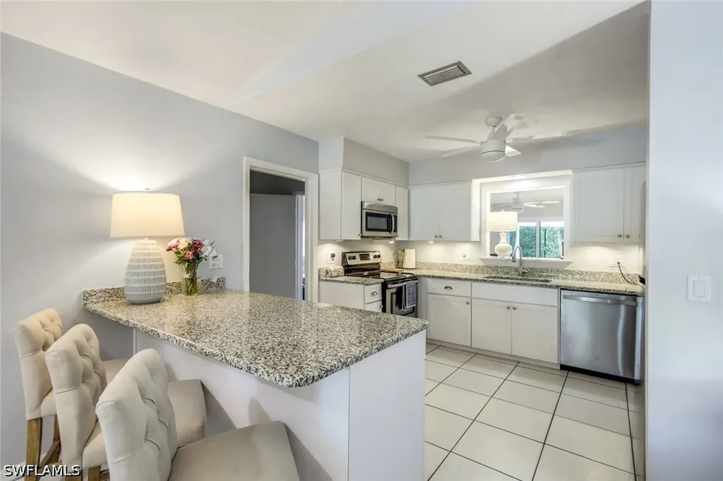 779 98th Avenue N Naples FL 34108