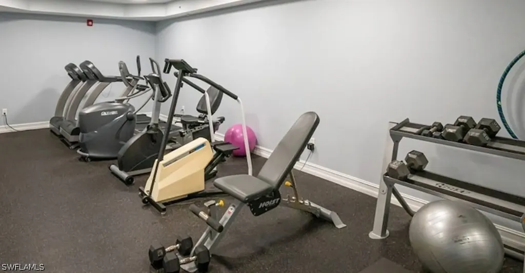 1100 Pine Ridge Road Naples FL 34108