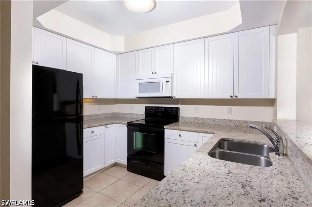 1100 Pine Ridge Road Naples FL 34108